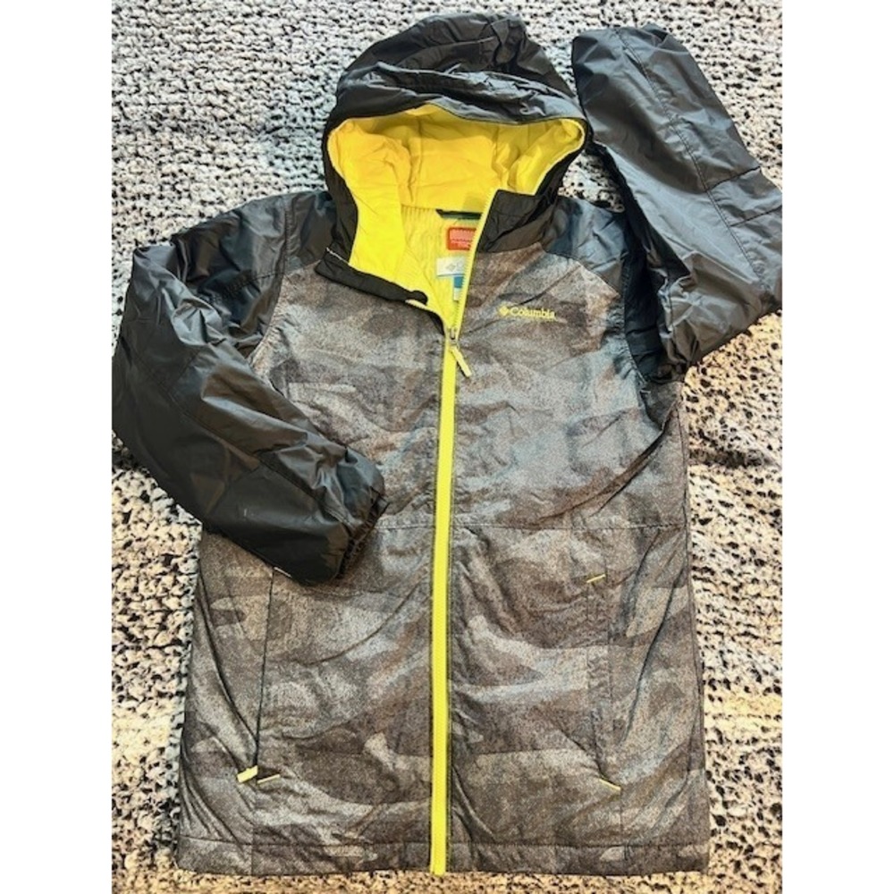 Youth Columbia Thermal Coil Black and Gray Jacket Size‎ L